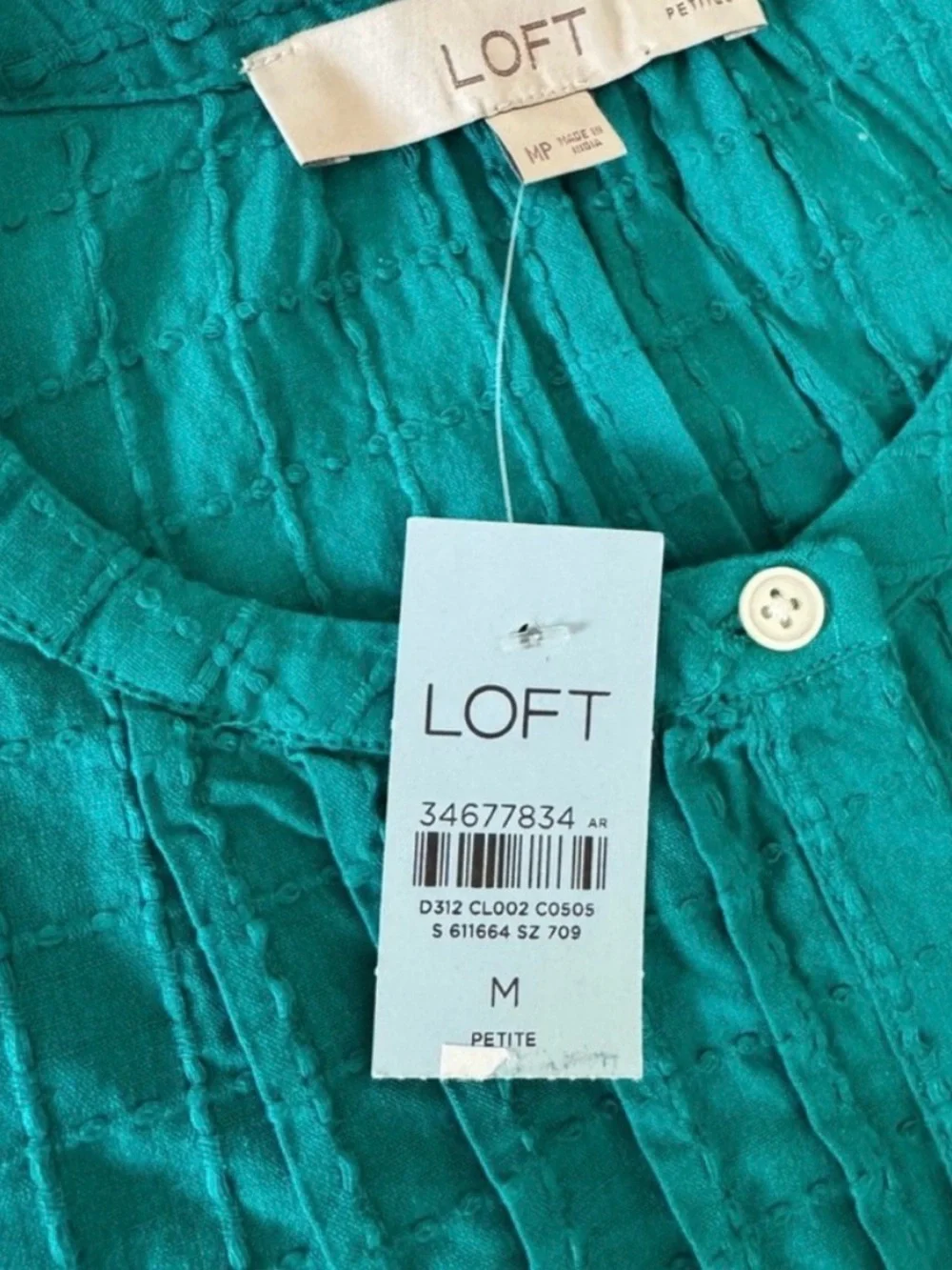 LOFT pintuck button
